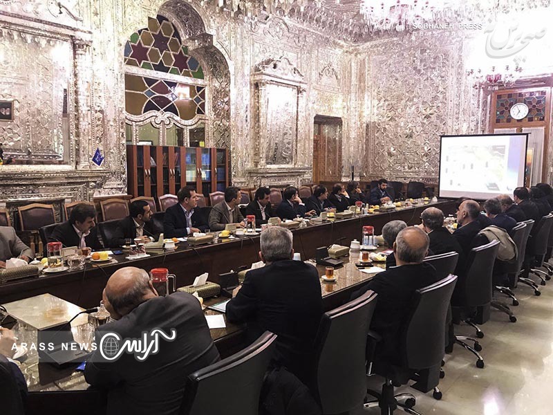 نشست نمايندگان مجلس،استاندار خوزستان  و وزراي دولت با حضور رئيس مجلس شوراي اسلامي  برای بررسی وضعیت ریزگردها در استان خوزستان در مجلس شورای اسلامی