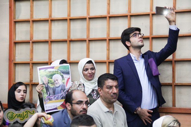 همایش بزرگ حامیان روحانی با حضور غلامعلی رجائی، برات قبادیان، سید محمدرضا موالی زاده  و پروانه سلحشور