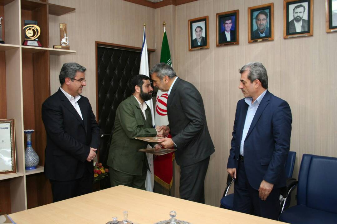 تفاهمنامه ساخت 300 کلاس درس در مناطق محروم استان خوزستان جهت از میان برداشتن مدارس کانکسی به امضا رسید