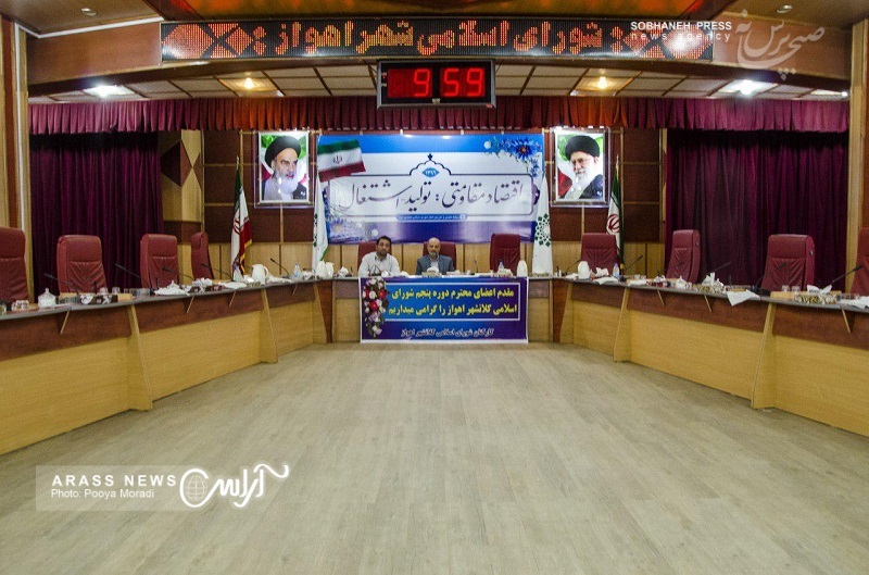 حاشیه های تصویری نشست خبری رئیس شورای اسلامی شهر اهواز با اصحاب رسانه