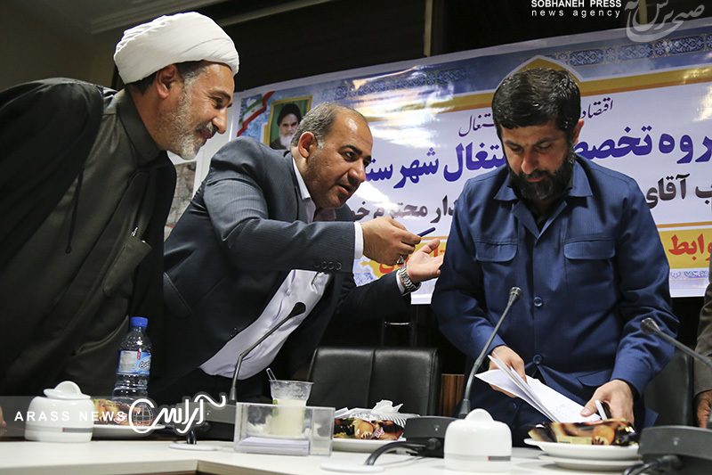 حاشیه های تصویری جلسه کارگروه تخصصی اشتغال شهرستان باوی با حضور استاندار خوزستان و سرمایه گذاران بخش خصوصی