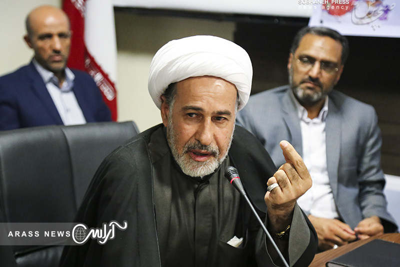 حاشیه های تصویری جلسه کارگروه تخصصی اشتغال شهرستان باوی با حضور استاندار خوزستان و سرمایه گذاران بخش خصوصی