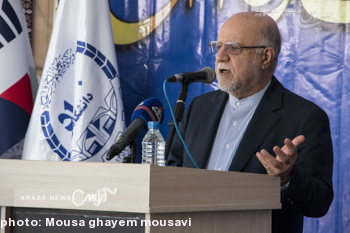بازدید زنگنه وزیر نفت از واحد صنعتی جهاد دانشگاهی خوزستان در شهرک صنعتی 3 اهواز و امضای قرارداد B.O.O