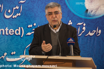 بازدید زنگنه وزیر نفت از واحد صنعتی جهاد دانشگاهی خوزستان در شهرک صنعتی 3 اهواز و امضای قرارداد B.O.O