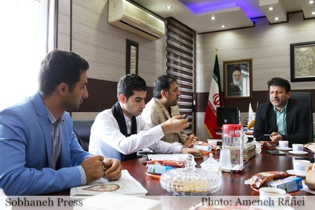 تصاویر / دیدار گروه رسانه ای آراس با دکتر نظری معاونت درمان دانشگاه علوم پزشکی