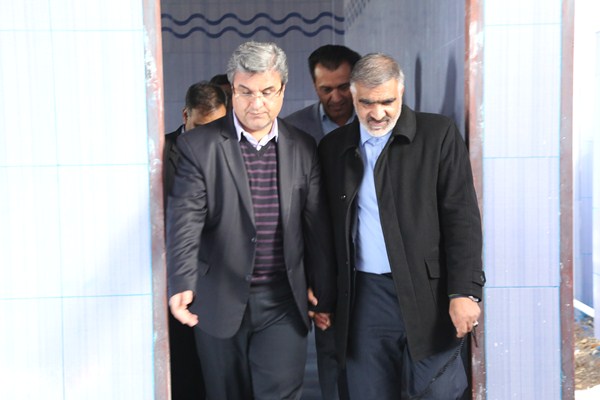 بازدید فریدون حسنوند رئیس کمسیون انرژی ونماینده مردم اندیمشک از پروژه در دست اجرای نوسازی مدارس