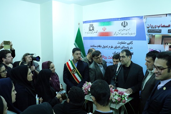 وزیر بهداشت: توانستیم یک هزار تخت روانپزشکی را که شاید در طول بیست سال افزوده میشد، در سه سال افتتاح کنیم