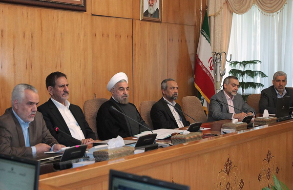روحانی دستگاه‌های اجرایی را موظف به اطلاع‌رسانی کامل درباره دستاورد برجام کرد