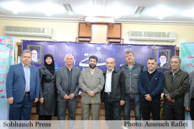 ادیان و اقلیت‌های مذهبی به عنوان ایرانی موحد با صلح و دوستی در کنار هم زندگی می‌کنند