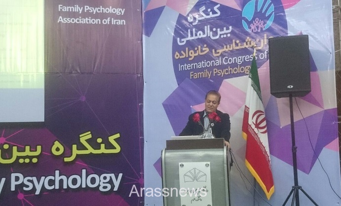 دکتر غلامعلی افروز: دولت باید وزارت خانواده را تشکیل دهد/میانگین آسیب پذیری در بین نوزادان خانم هایی که بالای 45 سالگی باردار می شوند کمتر از میانگین کل خانم های جامعه است/ دکتر محسن فاطمی: تمناهای عاطفی اگر مورد بی توجهی واقع شوند استرس در خانواده را تشدید خواهد کرد دکتر غلامعلی افروز: دولت باید وزارت خانواده را تشکیل دهد/میانگین آسیب پذیری در بین نوزادان خانم هایی که بالای 45 سالگی باردار می شوند کمتر از میانگین کل خانم های جامعه است/ دکتر محسن فاطمی: تمناهای عاطفی اگر مورد بی توجهی واقع شوند استرس در خانواده را تشدید خواهد کرد