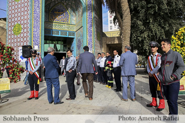 تصاویر / مراسم گرامیداشت شهدای آتشنشانان حادثه پلاسکو در مسجد ارشاد اهواز