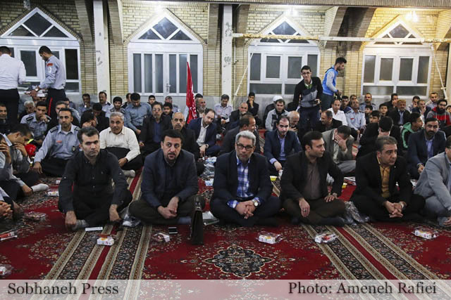 تصاویر / مراسم گرامیداشت شهدای آتشنشانان حادثه پلاسکو در مسجد ارشاد اهواز