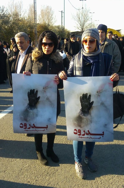 تهران بازهم در سوگ نشست/همراهی با پیکر ۱۶ آتش‌نشانِ شهید تا بهشت زهرا(س)