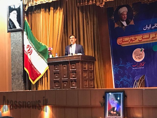 عضو شورای مرکزی حزب کارگزارن سازندگی در اهواز : دولت در حوزه اقتصادی نتوانسته است مطالبات مردم را پاسخ دهد/ ممکن است کاندیدای پوششی داشته باشیم