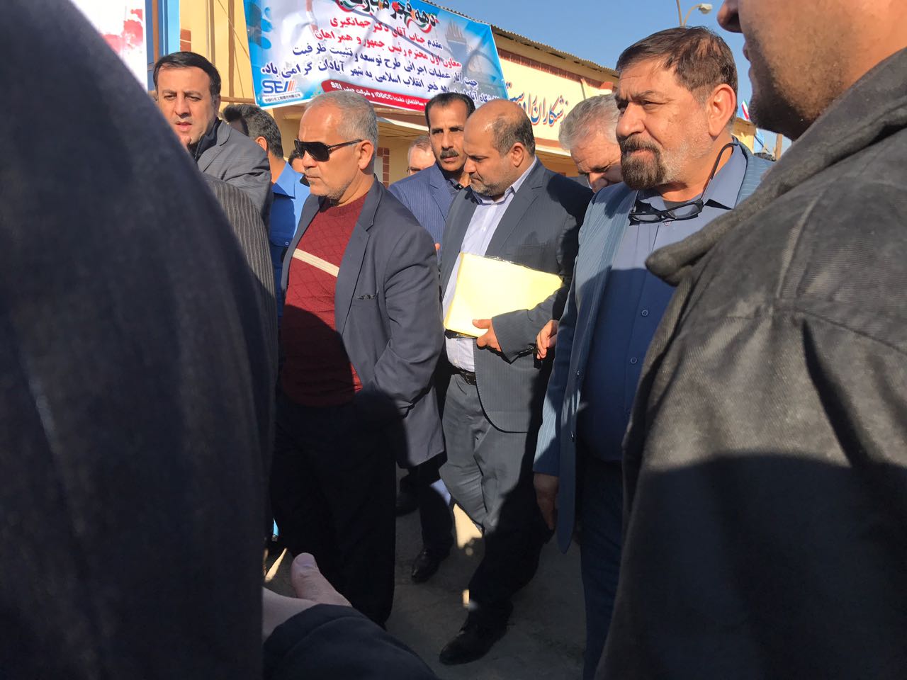 گزارش تصویری: وزير نفت هم اكنون وارد آبادان شد