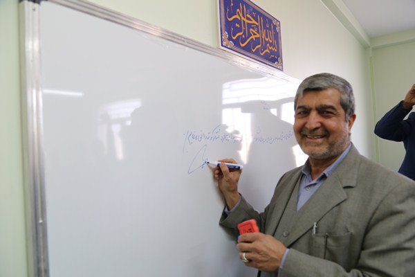 افتتاح 2 باب مدرسه خیرساز همزمان با هفتمین روز ایام مبارک دهه فجر