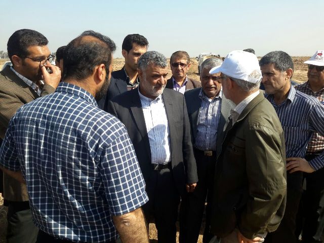 بازدید وزیر کشاورزی و هیئت همراه از منطقه نهال کاری و مرطوب سازی جنوب شرق اهواز