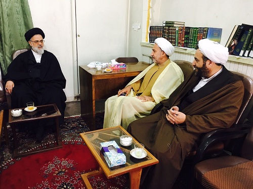 دیدار هماهنگ کننده انتخاباتی حامیان دکتر روحانی با دبیر مدرسین حوزه ی علمیه