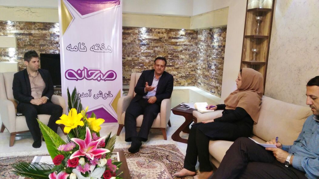 نشست خبری مهندس اخلاق محمدیان مدیرعامل محترم شهرک های صنعتی خوزستان در دفتر مرکزی گروه رسانه ایی آراس