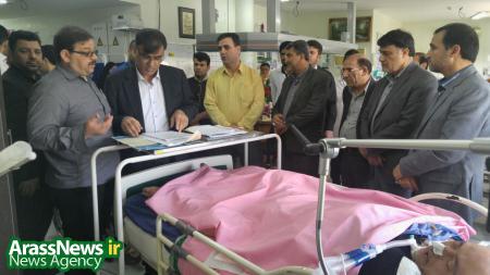 عیادت رئیس دانشگاه علوم پزشکی اهواز  از جانباز قطع نخاعی بستری در بیمارستان