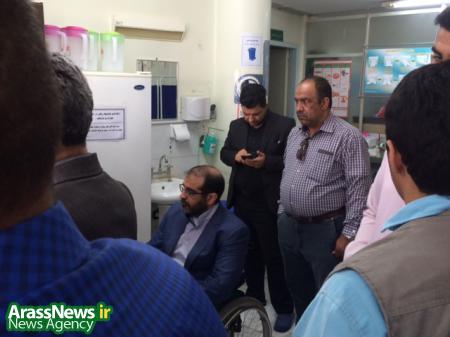 عیادت رئیس دانشگاه علوم پزشکی اهواز  از جانباز قطع نخاعی بستری در بیمارستان
