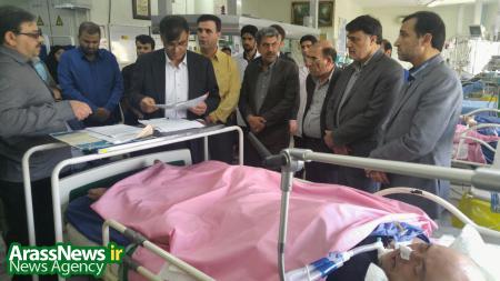 عیادت رئیس دانشگاه علوم پزشکی اهواز  از جانباز قطع نخاعی بستری در بیمارستان