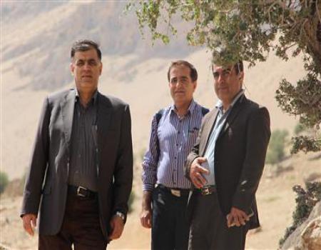 گزارش تصویری بازدید رئیس و قائم مقام دانشگاه از مناطق صعب العبور و محروم سیدخدر شهرستان ایذه همزمان با سالروز ارتحال امام خمینی (ره)