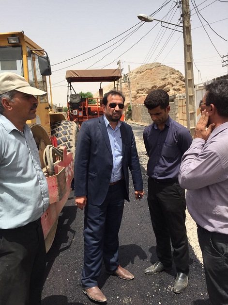 عملیات روکش آسفالت دربرخی مناطق مسجدسلیمان آغاز گردیده است. عملیات روکش آسفالت دربرخی مناطق مسجدسلیمان آغاز گردیده است.