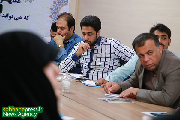 نشست خبری حضرت آیت الله دکتر حیدری و رئیس ستاد امر به معروف ونهی ازمنکر شهرستان اهواز با اصحاب رسانه