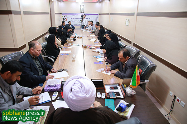 نشست خبری حضرت آیت الله دکتر حیدری و رئیس ستاد امر به معروف ونهی ازمنکر شهرستان اهواز با اصحاب رسانه
