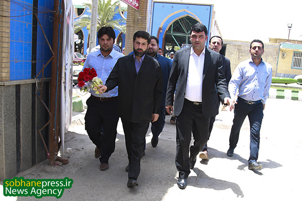 تجدید بیعت استاندار جدید خوزستان با مقام شامخ شهدای هشت سال دفاع مقدس