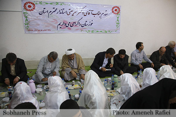 گزارش تصویری / حضور استاندار خوزستان در ضیافت افطار مرکز بهزیستی فتح المبین اهواز