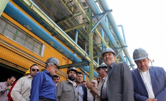 استاندار خوزستان: توسعه نیشکر نقش مهمی در کاهش وابستگی کشور دارد