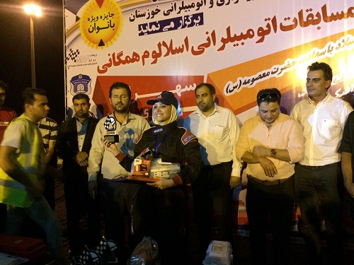 قهرمان اتومبیل رانی کشور: در اوج بی امکاناتی هم می توان موفق بود