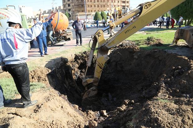 مشاهده نشت نفت در محدوده میدان فرودگاه اهواز