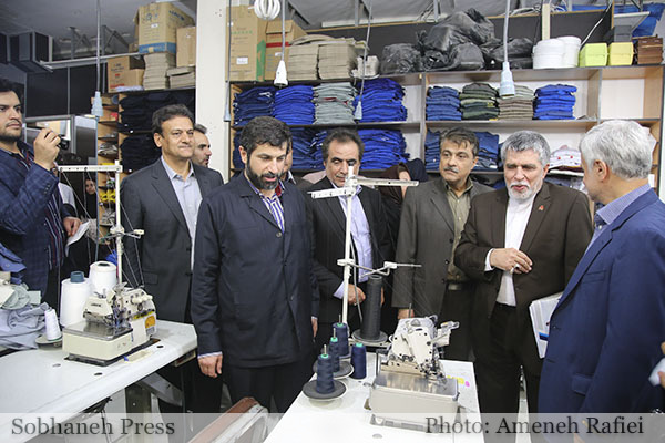 گزارش تصویری / بازدید معاون وزیر صنعت و نشست استاندار در شهرک صنعتی شماره 1اهواز