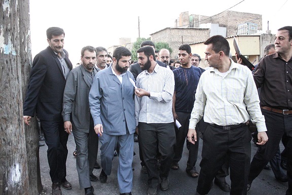 گزارش تصویری / ادامه بازدیدهای استاندار از مناطق محروم اهواز ( منبع آب ، حصیرآباد ، کوی رمضان )