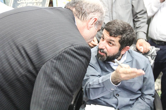 گزارش تصویری / ادامه بازدیدهای استاندار از مناطق محروم اهواز ( منبع آب ، حصیرآباد ، کوی رمضان )