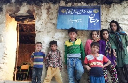 لزوم تغییر رویکردها در آموزش و پرورش/  زبان مادری فدای مدیریت ناصحیح شده است