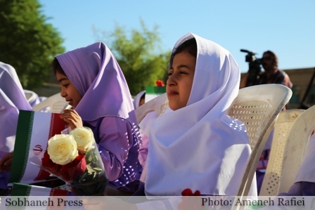 تصاویر / بازگشایی مدارس جشن نوشکوفه ها در شهرستان کارون خوزستان
