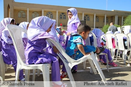 تصاویر / بازگشایی مدارس جشن نوشکوفه ها در شهرستان کارون خوزستان