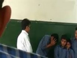تنبیه بدنی دانش آموز شیرازی را روانه بیمارستان کرد