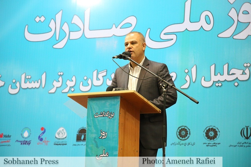 مهندس حسن زاده: تعیین یک روز در تقویم برای صادرات نشانگر اهمیت این موضوع است