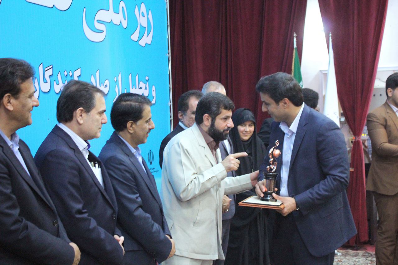 تغییر جهان در گرو تحولات اقتصادی/ پایان دوران اقتصاد نفتی فرا رسیده است