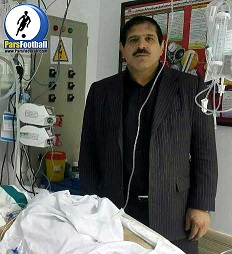 تصویری از حرکت زشت و تلخ شخصیت معروف هنگام فوت پدر استقلال
