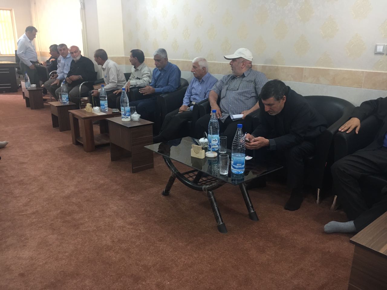 تجمع بازنشستگان آبفا روستایی خوزستان دردفتر جواد الباجی+ عکس