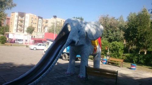 پارک های محله ای و فضای سبز منطقه3 جان تازه ای به خود می گیرد