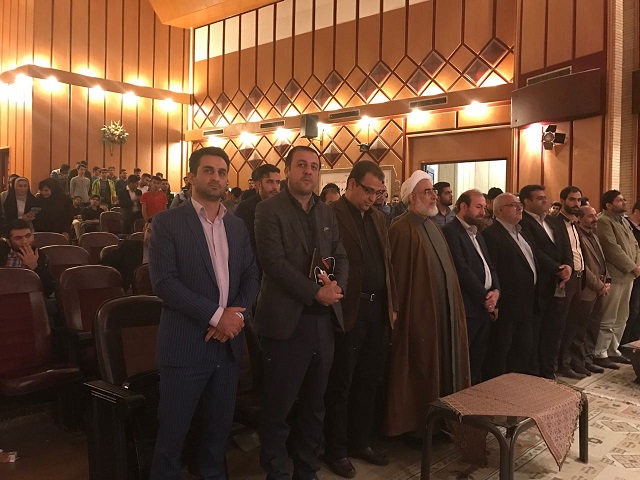 بسیج دانشجویی وارد منازعات جناحی نشود/کار سیاسی را انجمن اسلامی و جامعه اسلامی انجام می دهد بسیج دانشجویی وارد منازعات جناحی نشود/کار سیاسی را انجمن اسلامی و جامعه اسلامی انجام می دهد