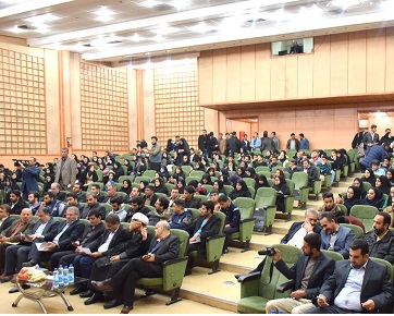 استاندار: لازمه ی برخورد با آسیب ها ی اجتماعی برخوردی کارشناسانه و علمی است/ شهردار اهواز: بیکاری عامل اصلی آسیب های اجتماعی است