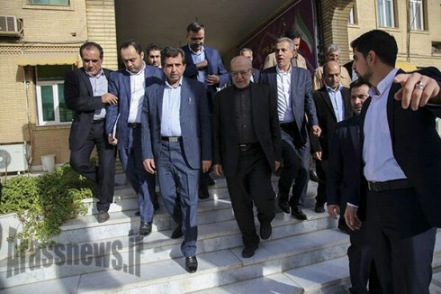 تاکید یوسفی بر پرداخت حق آلایندگی توسط صنایع/ الباجی خواستار توسعه بخش صنعت درشهرستانهای حمیدیه،کارون وباوی شد تاکید یوسفی بر پرداخت حق آلایندگی توسط صنایع/ الباجی خواستار توسعه بخش صنعت درشهرستانهای حمیدیه،کارون وباوی شد